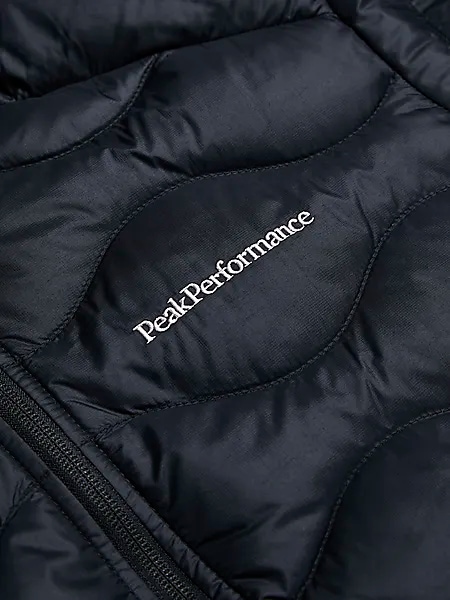 PEAK PERFORMANCE,
M Helium Down Hood Jkt,
Detail 4
