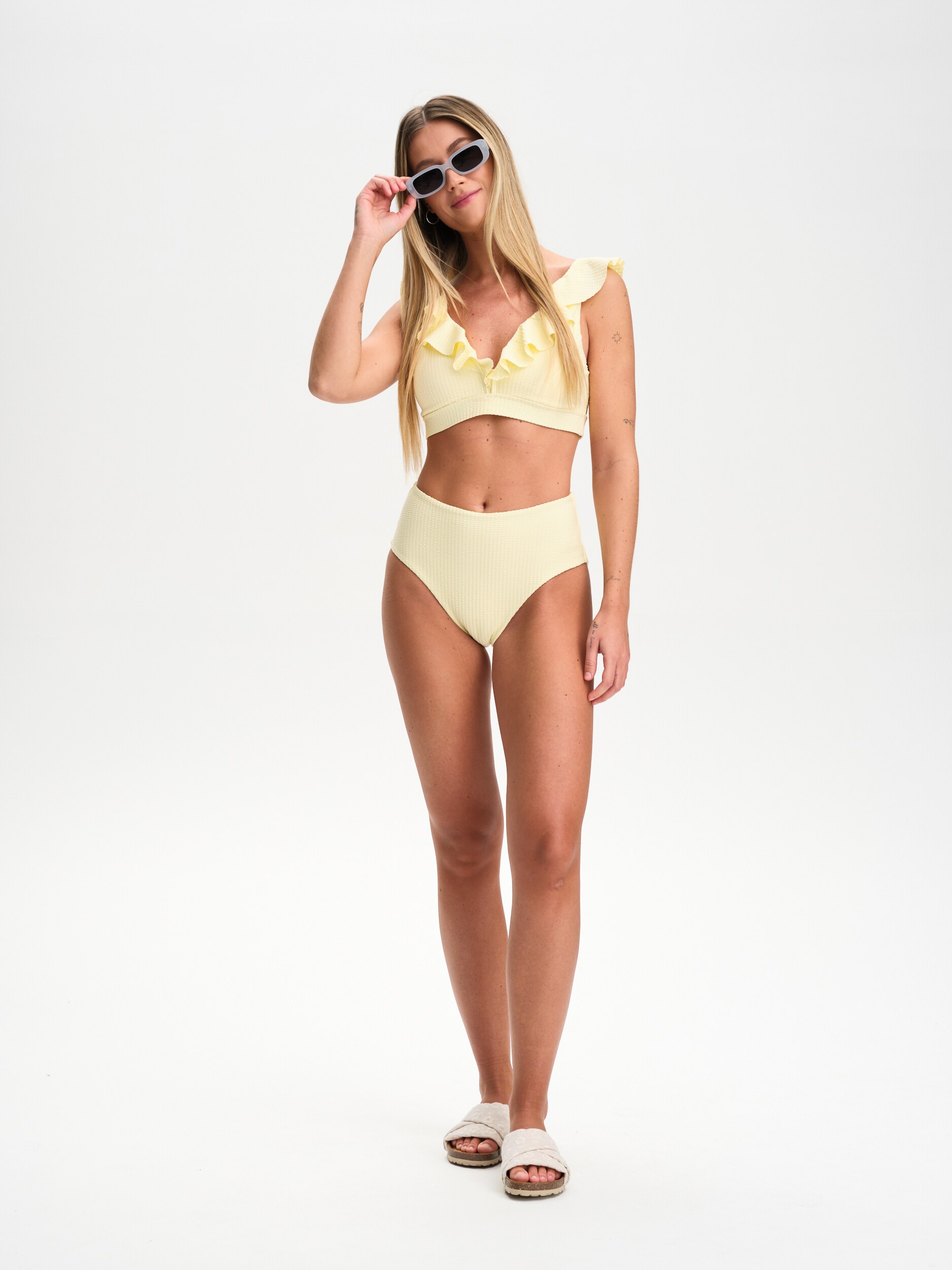 RACE MARINE, W ANTHEA HIGH BRIEF