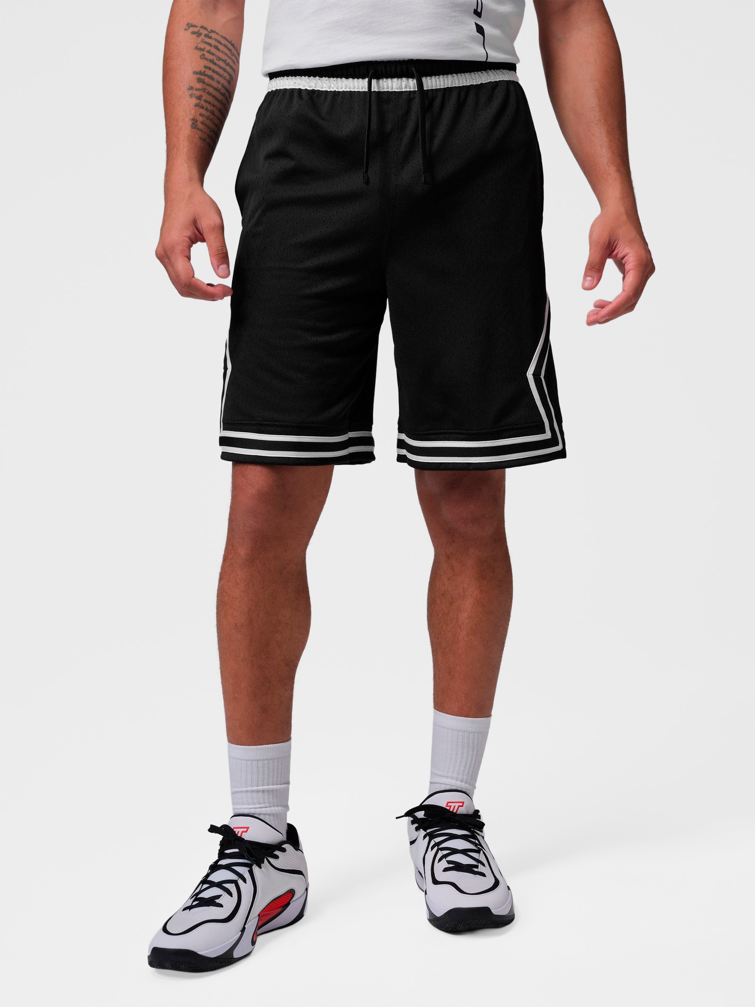 
JORDAN, 
M J DF SPT 9 DMND SHORT, 
Detail 1
