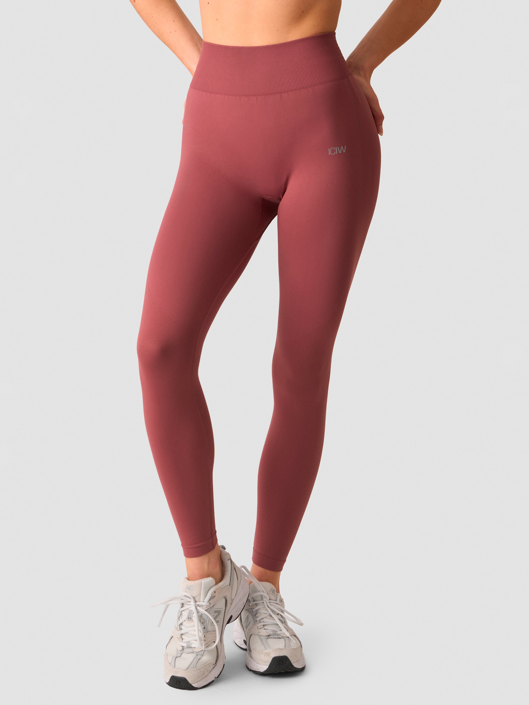 
ICANIWILL, 
Define Seamless Tights, 
Detail 1
