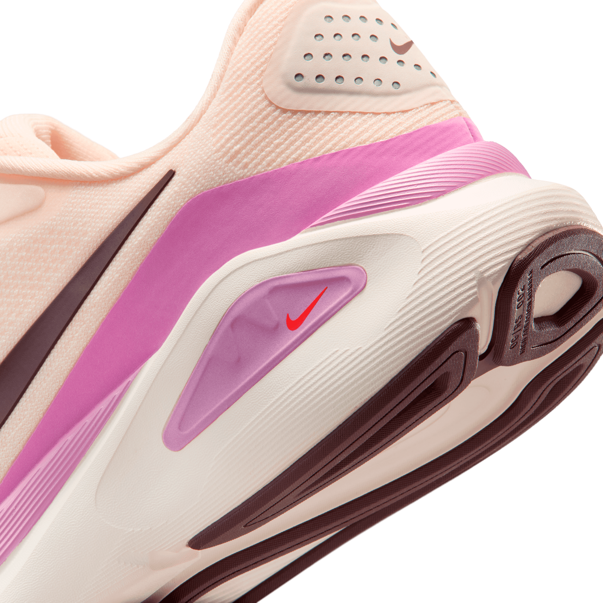 NIKE, W Structure 26