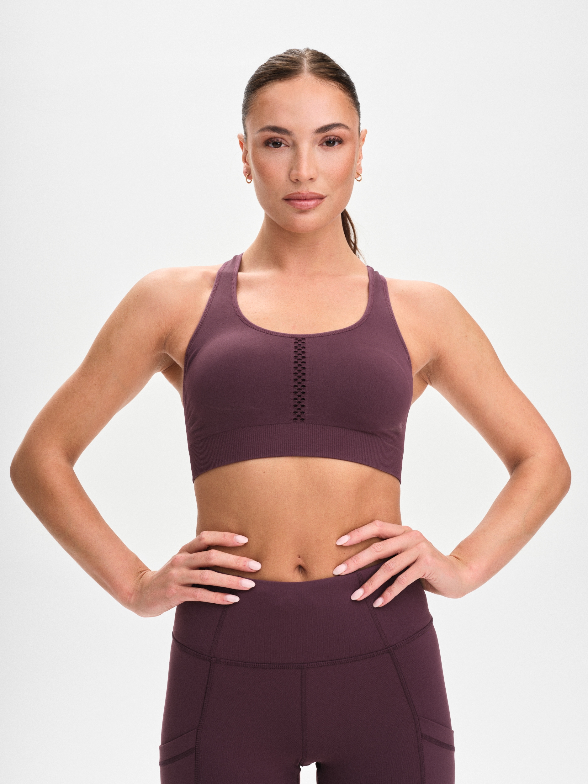 
SOC, 
W Medium Active Bra 2, 
Detail 1
