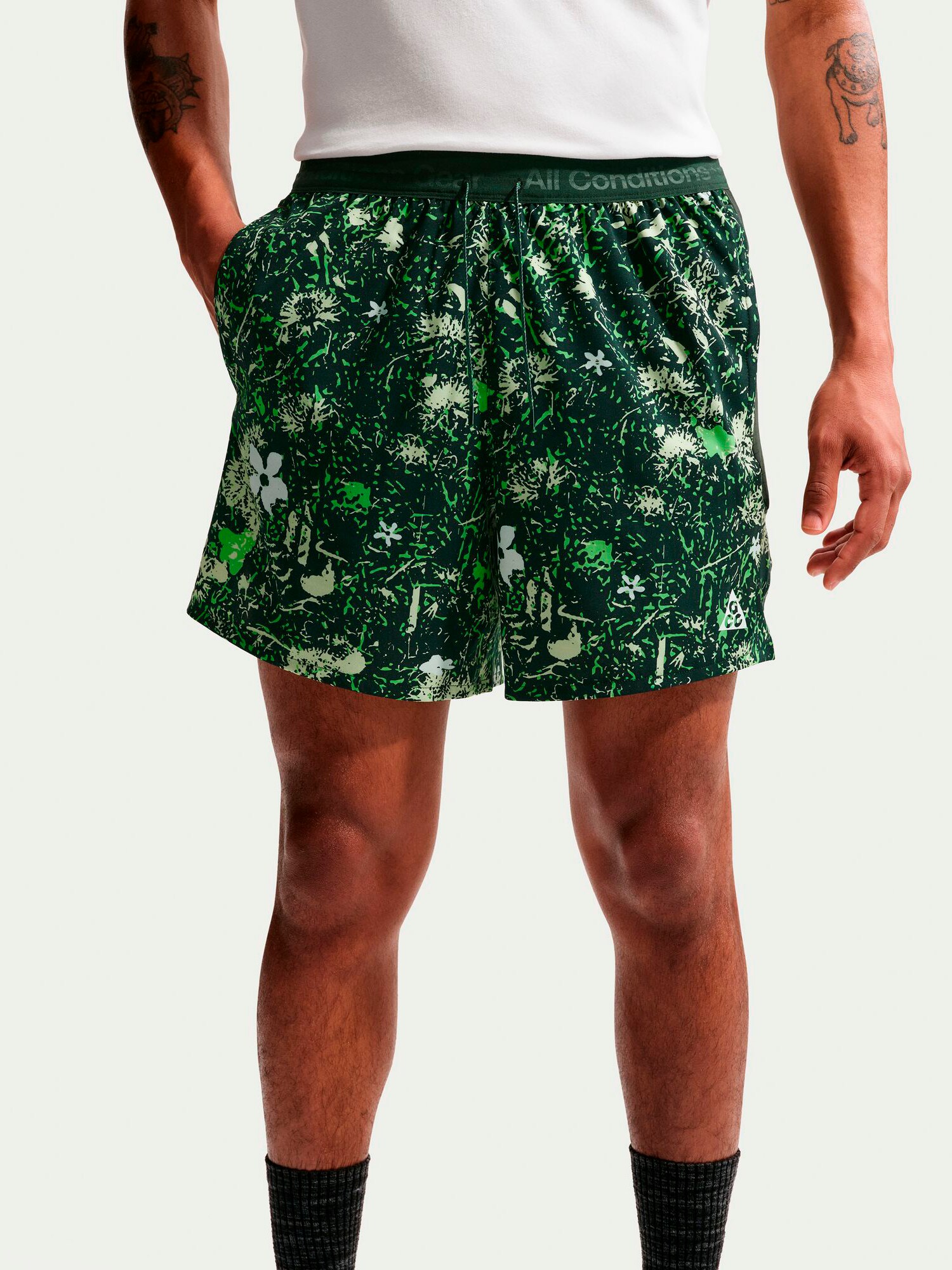 
NIKE, 
M ACG DF SCND SNRSE 6 SH AOP, 
Detail 1
