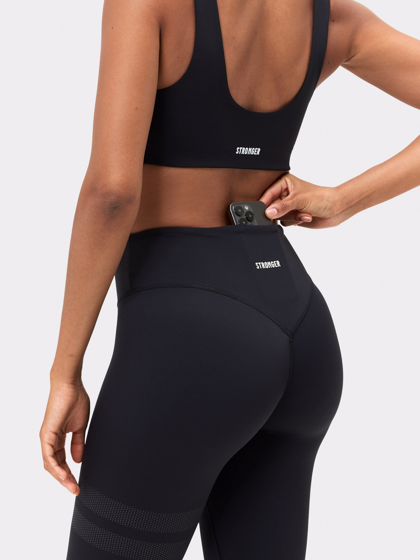 STRONGER, THE SIGNATURE ONE CONTOUR LEGGINGS