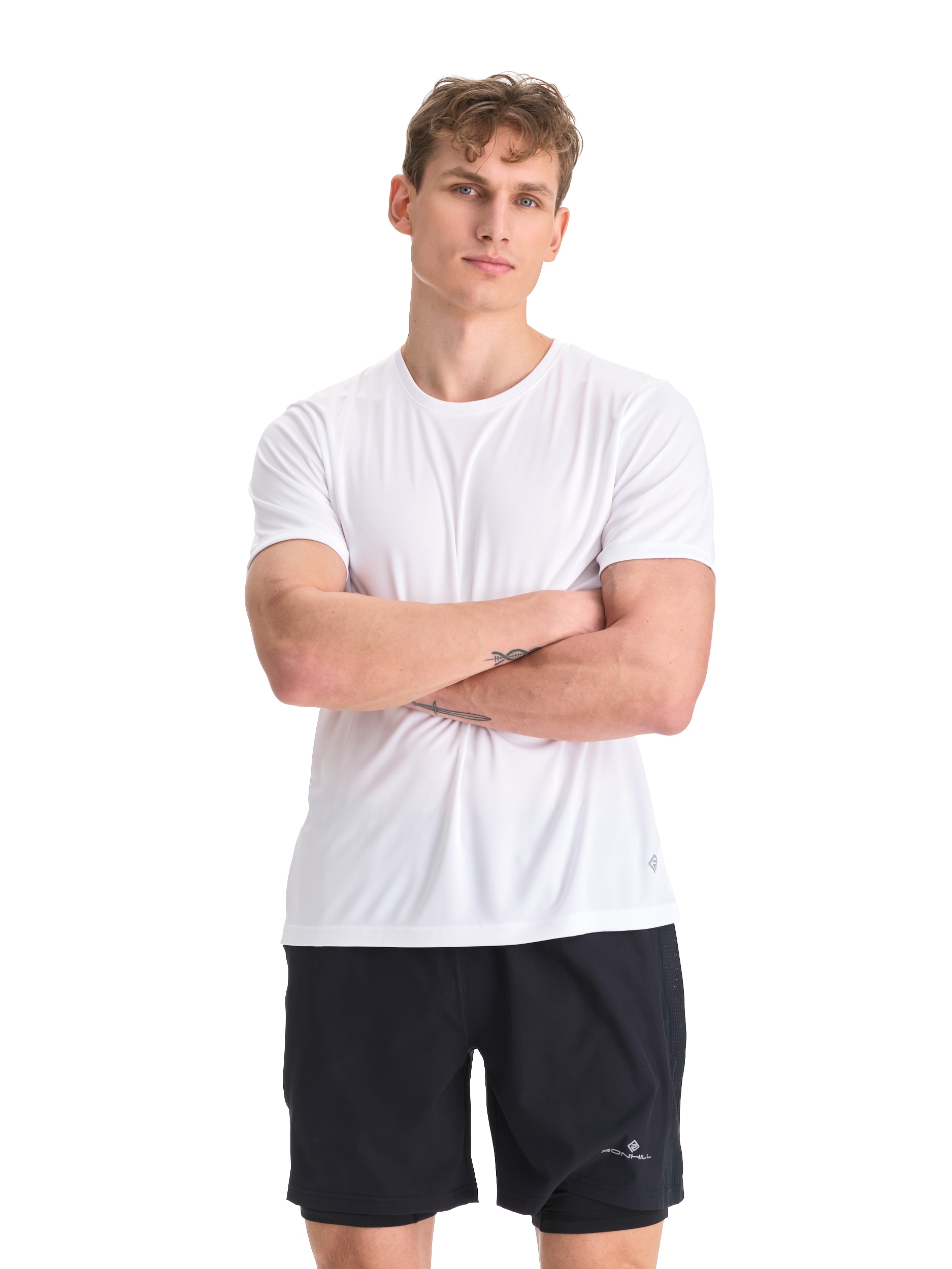 
RONHILL, 
Run Tee M, 
Detail 1
