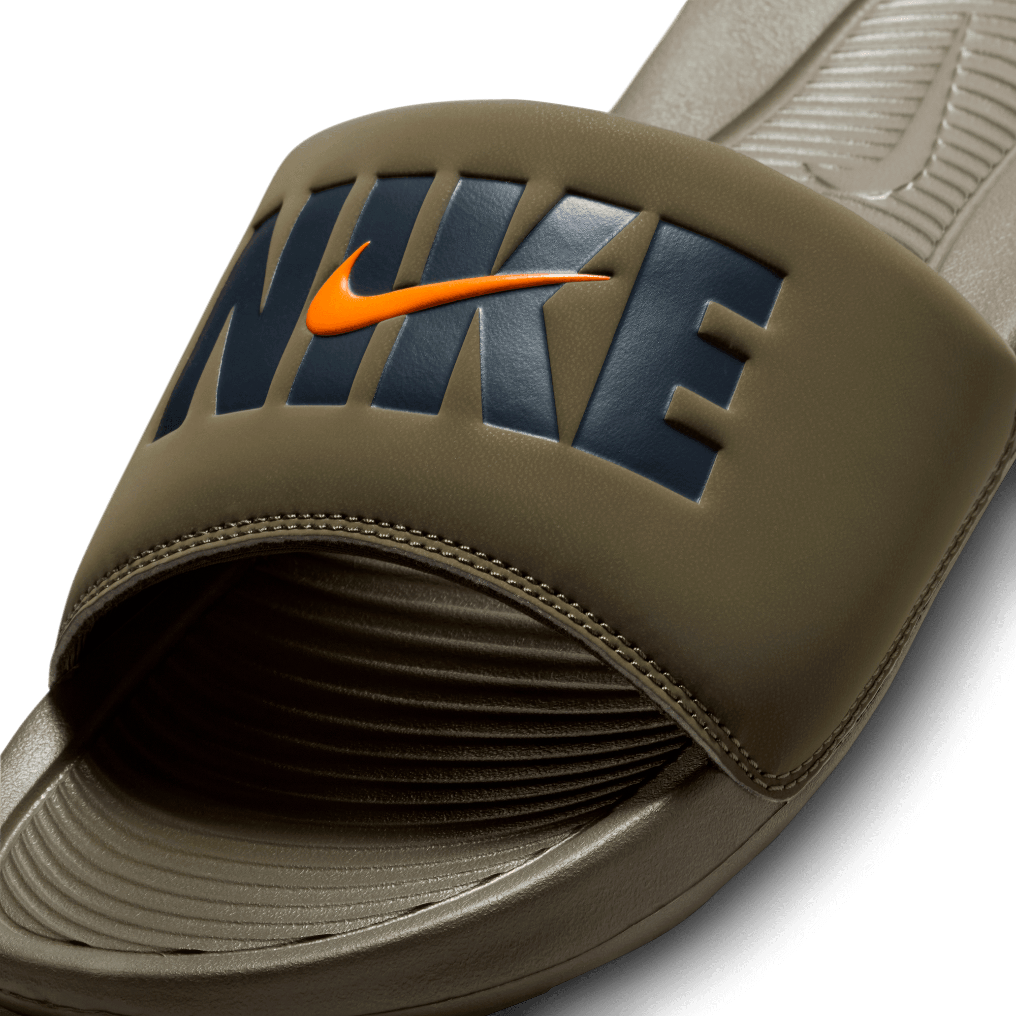 NIKE, M Victori One Se