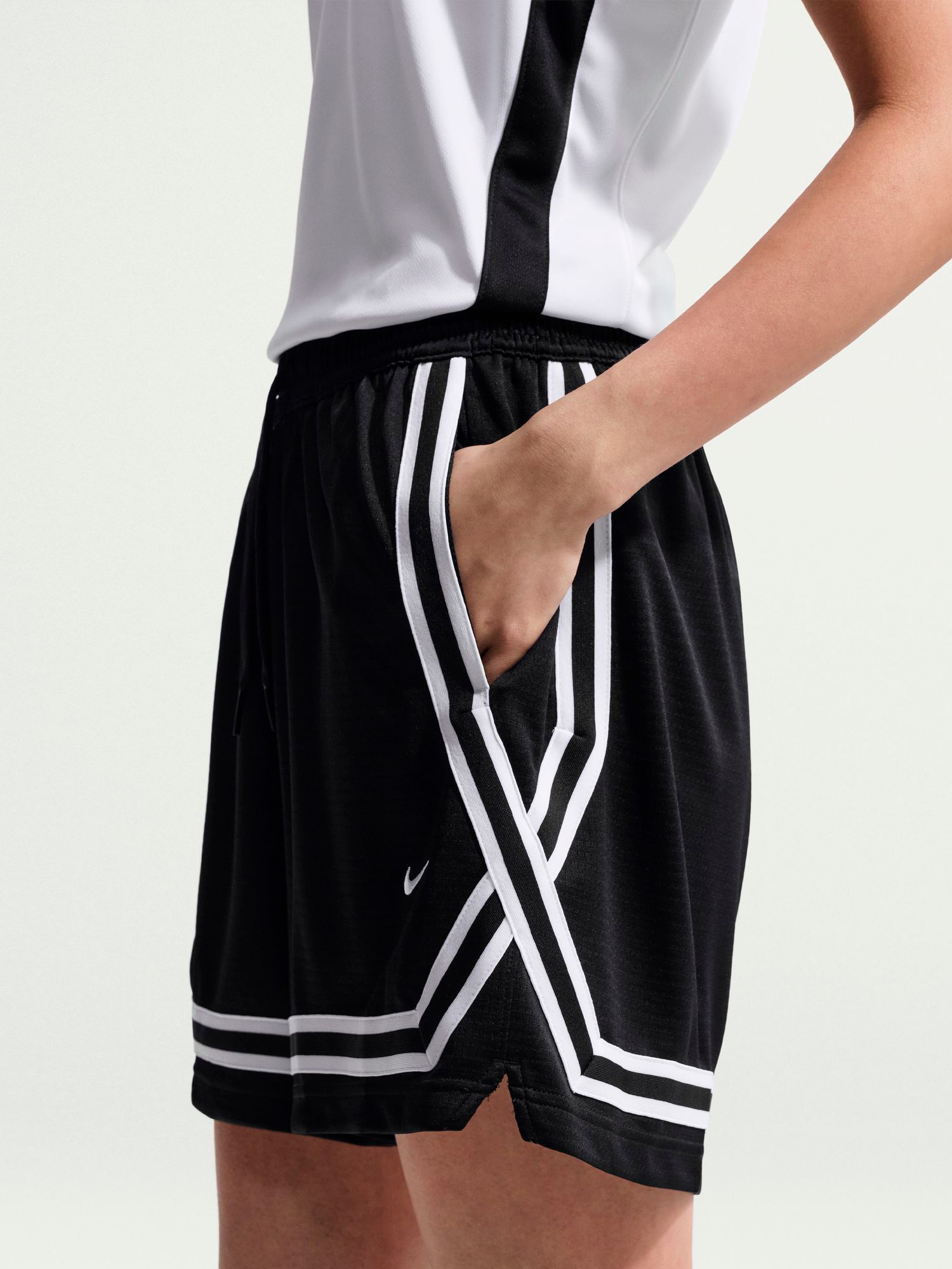 NIKE, NIKE CROSSOVER WOMEN'S DRI-FIT 5" B