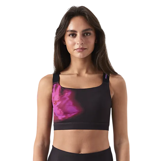 403940107101 STRONGER Logo High Support Sports Bra 403940107101 STRONGER Logo High Support Sports Bra Model01 Detail
