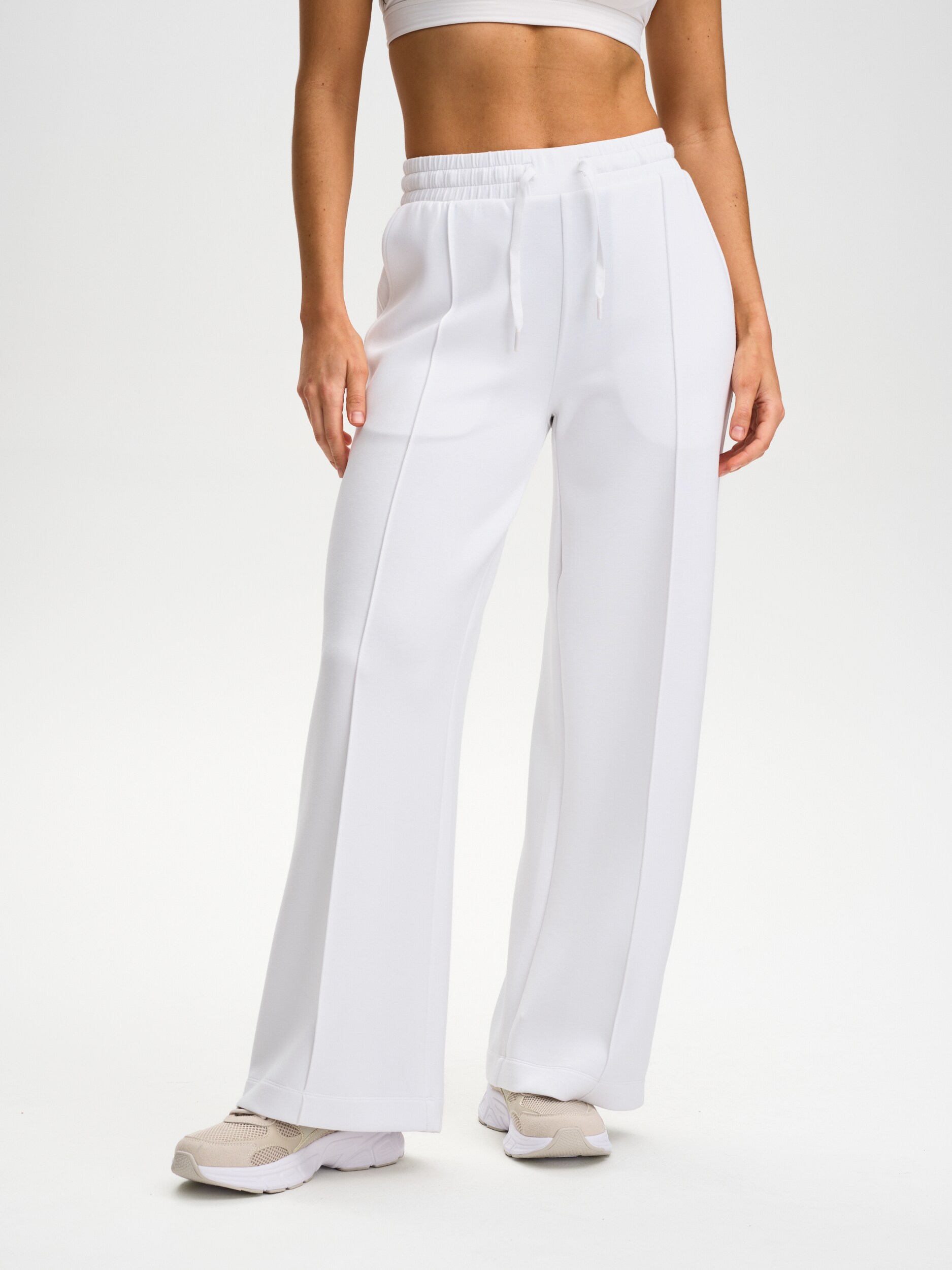 
SOC, 
W SOFT POCKET PANT, 
Detail 1
