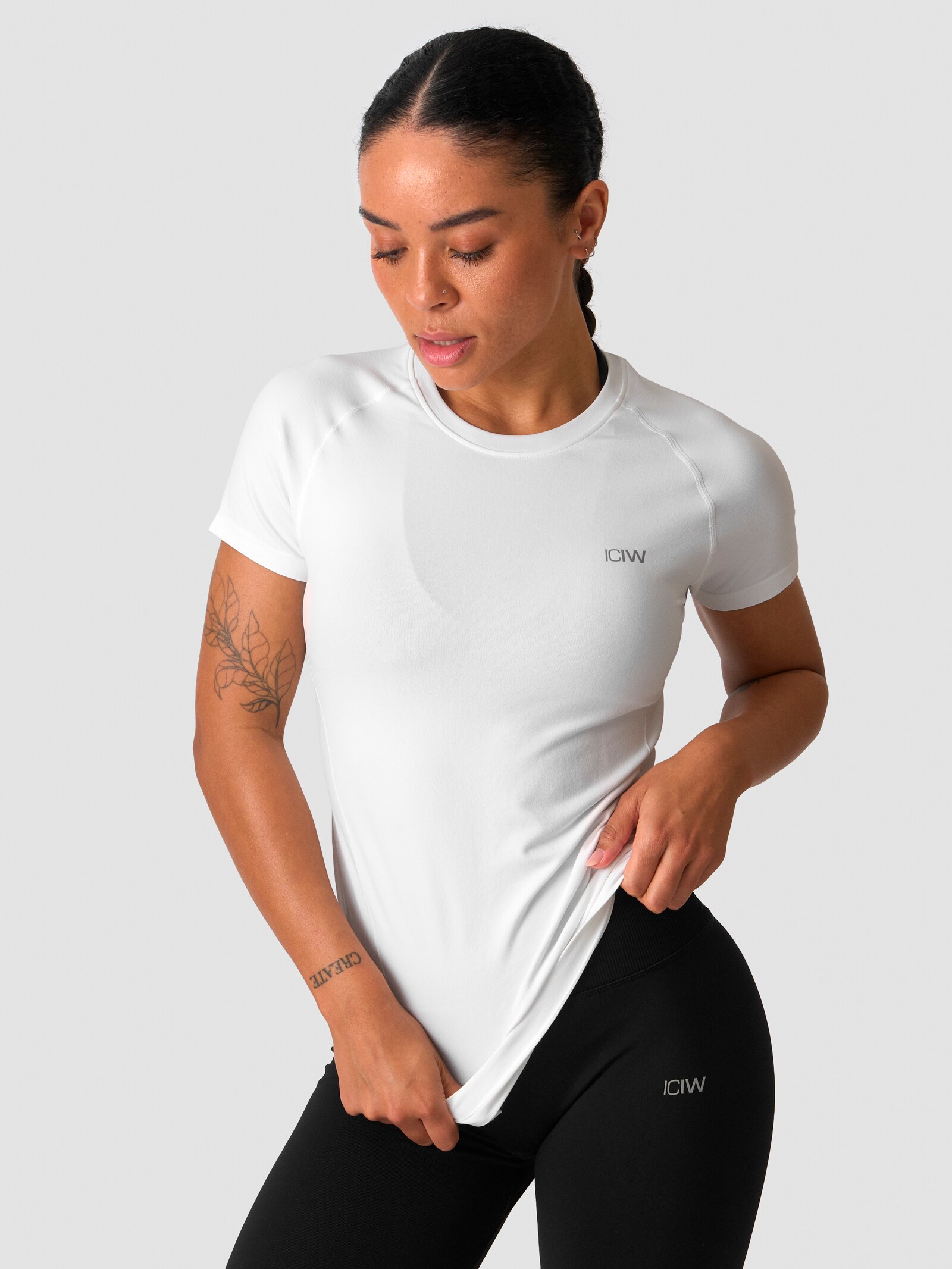 
ICANIWILL, 
DEFINE SEAMLESS T-SHIRT W, 
Detail 1
