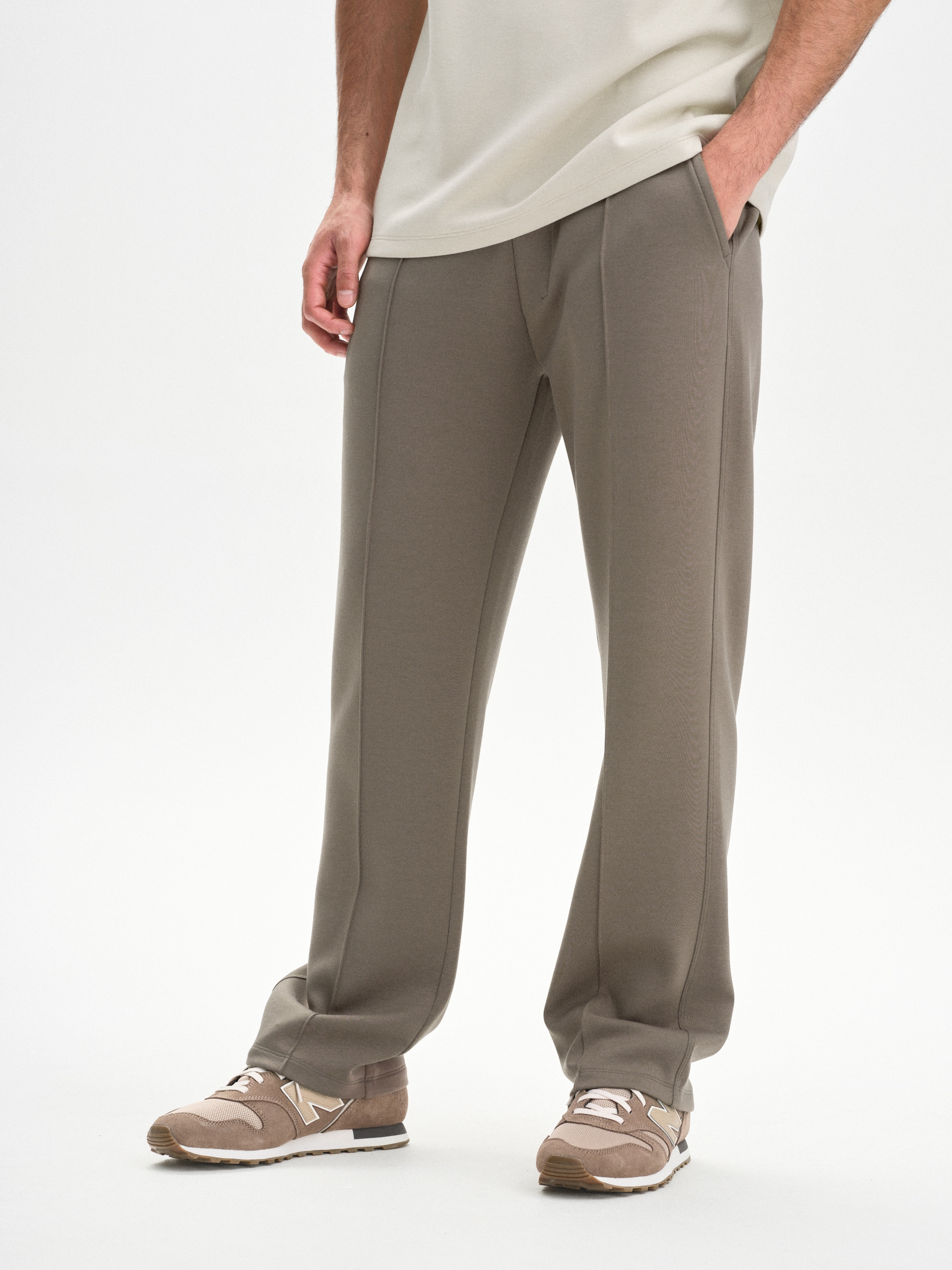 
SOC, 
M SOFT STRAIGHT PANT, 
Detail 1
