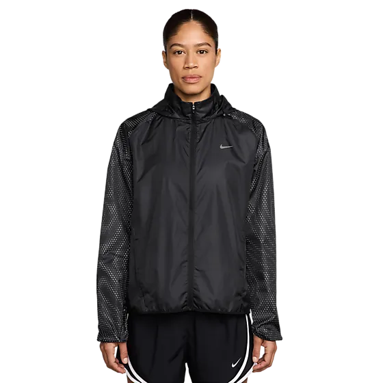 408699101102 NIKE  W Tempo Flash Repel Run Jkt 408699101102 NIKE W Tempo Flash Repel Run Jkt  Model01 Detail