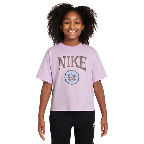 403226103103 NIKE G Nsw Tee Graphic Star 403226103103 NIKE G Nsw Tee Graphic Star Model01 Detail
