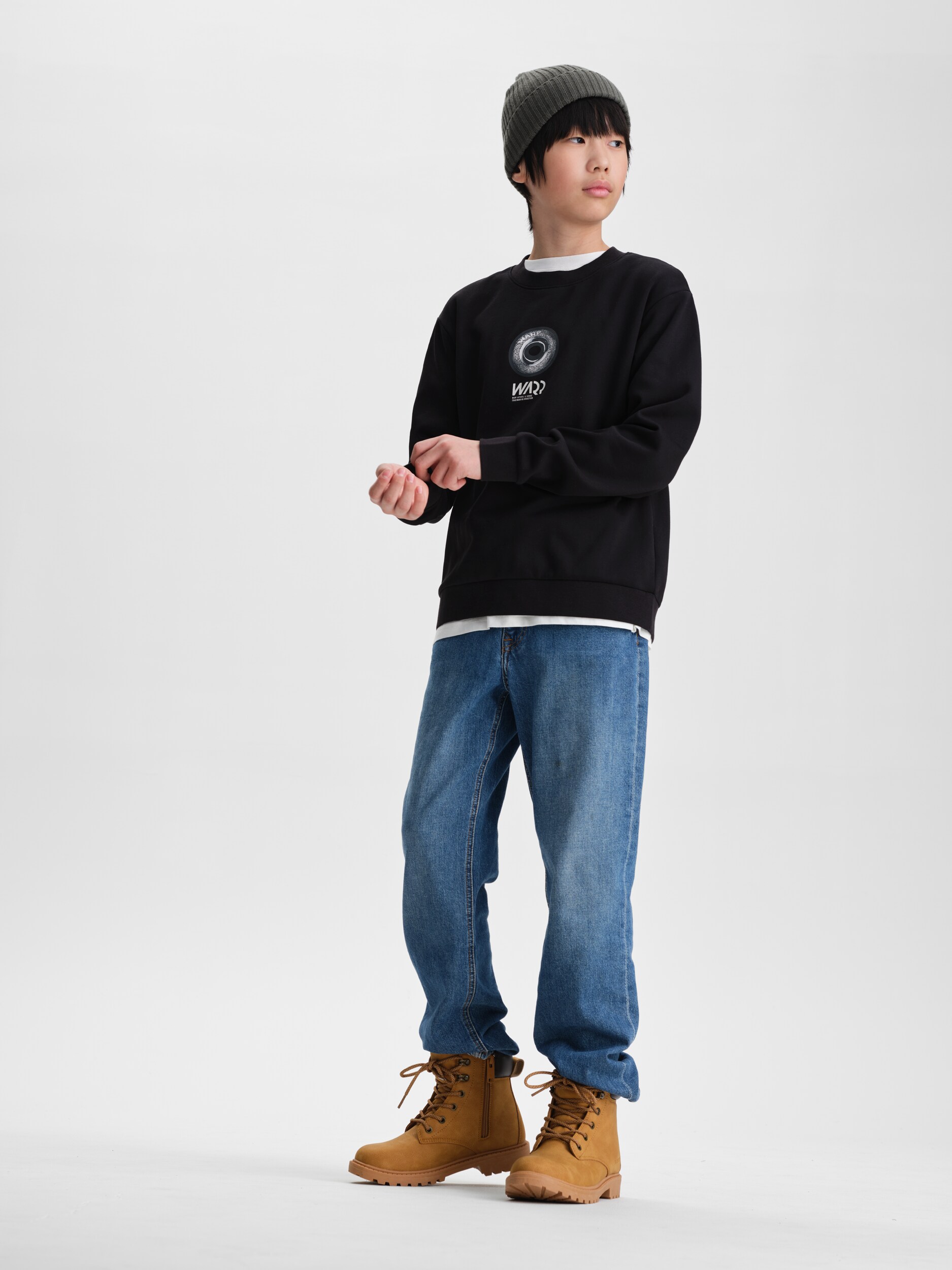 WARP, J Signature Crew