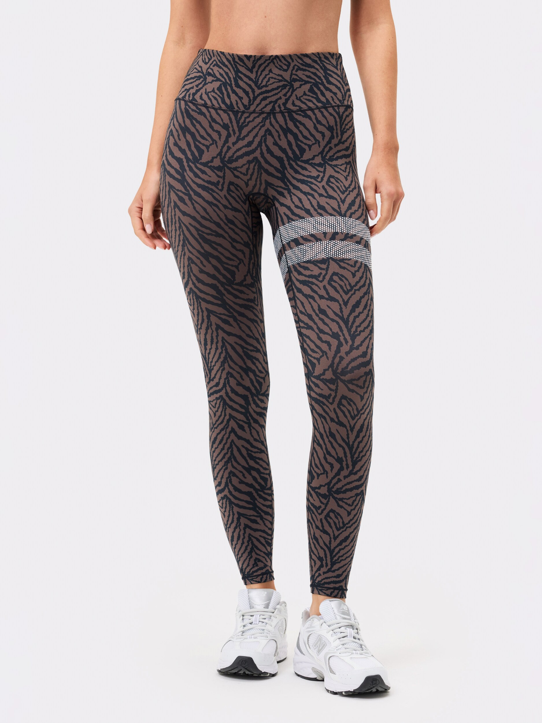 
STRONGER, 
The Printed One Leggings, 
Detail 1
