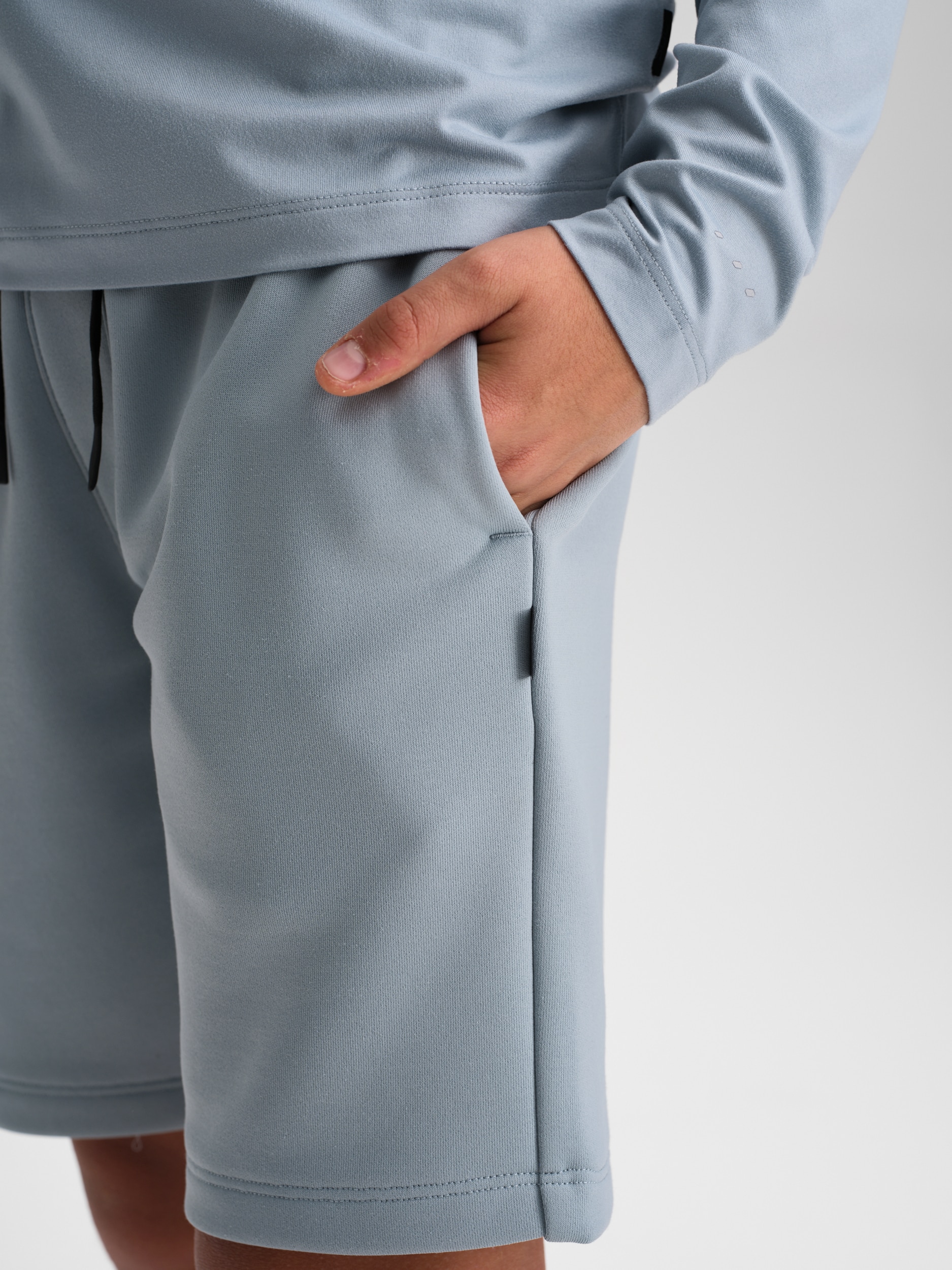 SOC, J POWER SHORTS