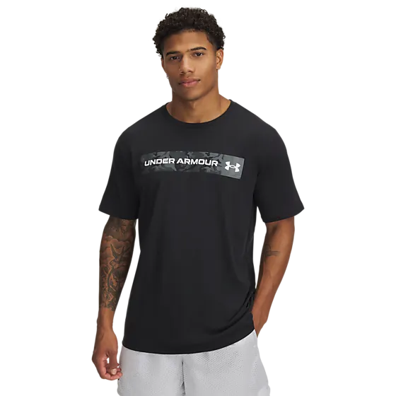 707970104102 UNDER ARMOUR  Ua Camo Chest Stripe Ss-blk M 707970104102 UNDER ARMOUR Ua Camo Chest Stripe Ss-blk M  Model01 Detail