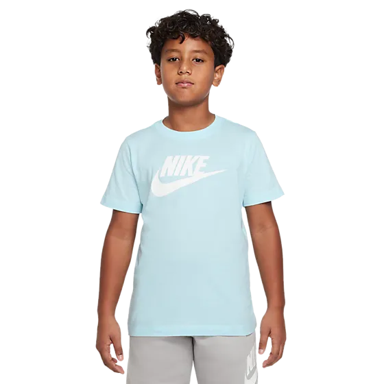 395830110102 NIKE J Nsw Tee Futura Hbr Ss 395830110102 NIKE J Nsw Tee Futura Hbr Ss Model01 Detail