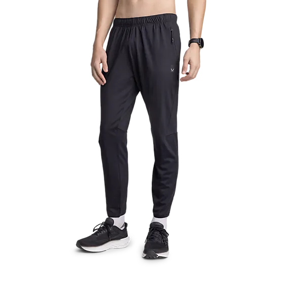 400491101101 SOC M Run Pant 400491101101 SOC M Run Pant Model01 Detail