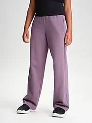 J Core Straight Pant - Black Plum Model01 Small1x1