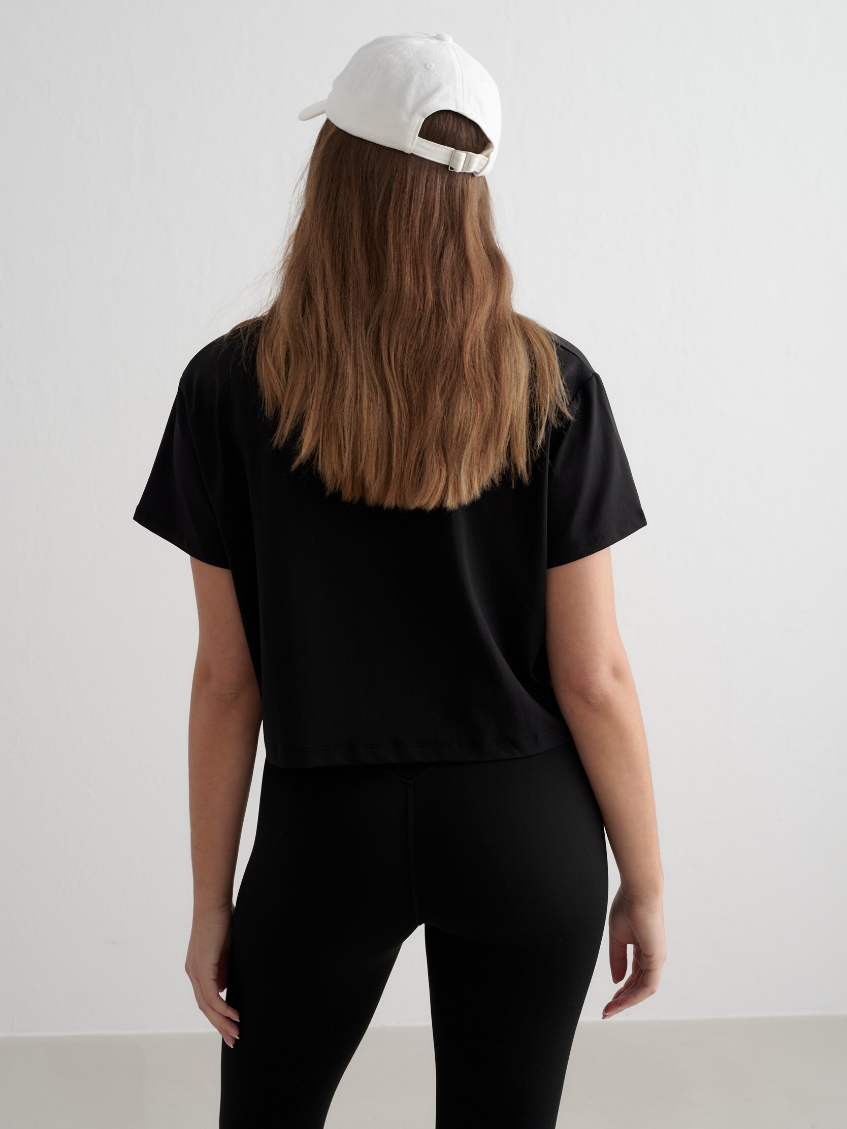 AIM&acute;N, Essence Relaxed T-shirt