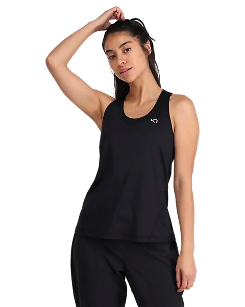 386070101101 KARI TRAA W Nora 2.0 Tanktop 386070101101 KARI TRAA W Nora 2.0 Tanktop Model01 Detail