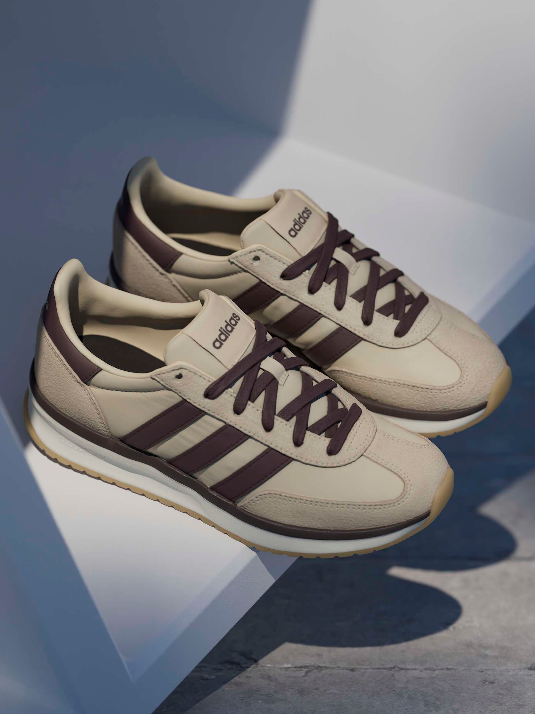 
ADIDAS, 
W Run 70S 2.0, 
Detail 1
