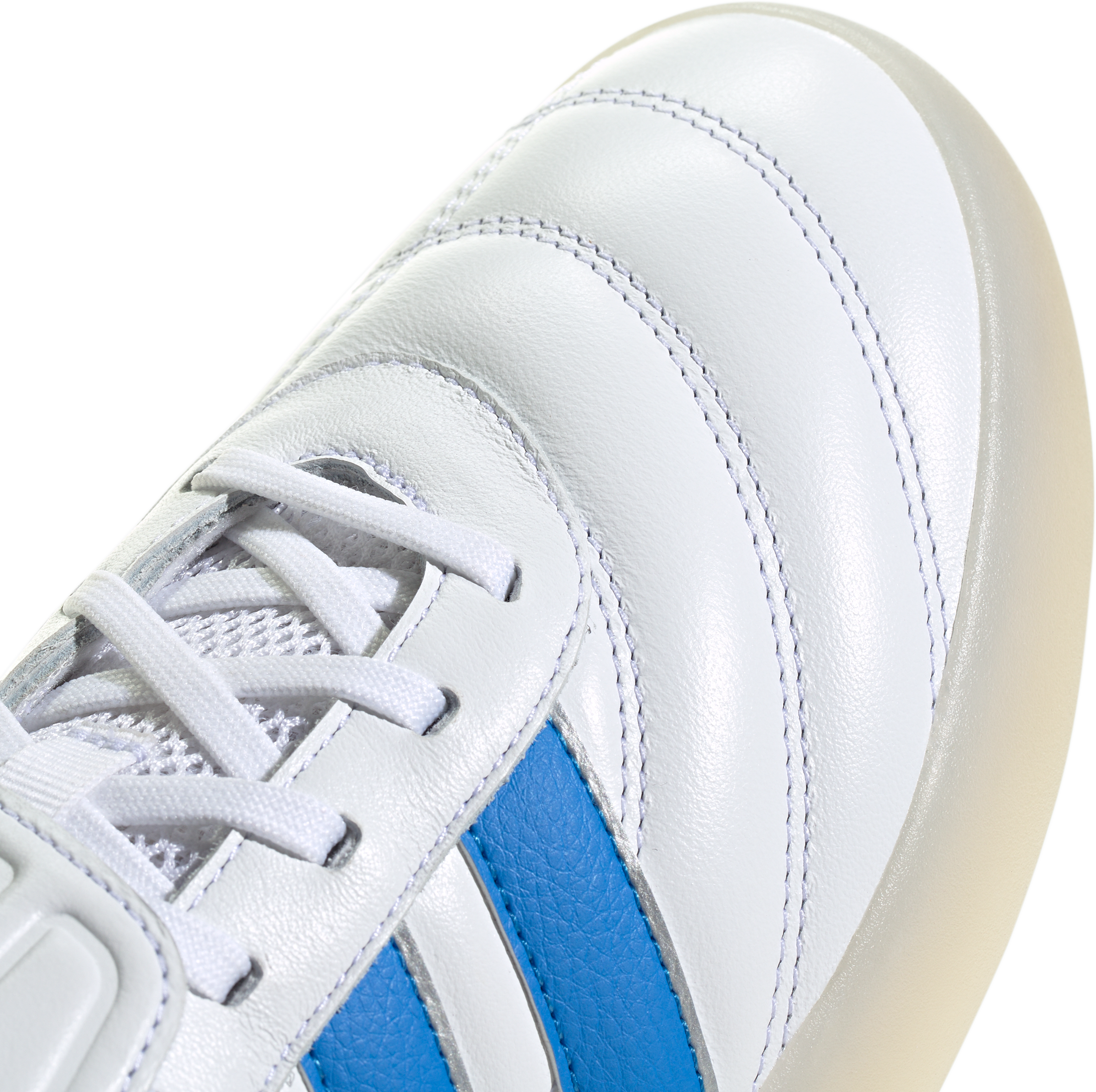 ADIDAS, BARREDA MUNDIAL