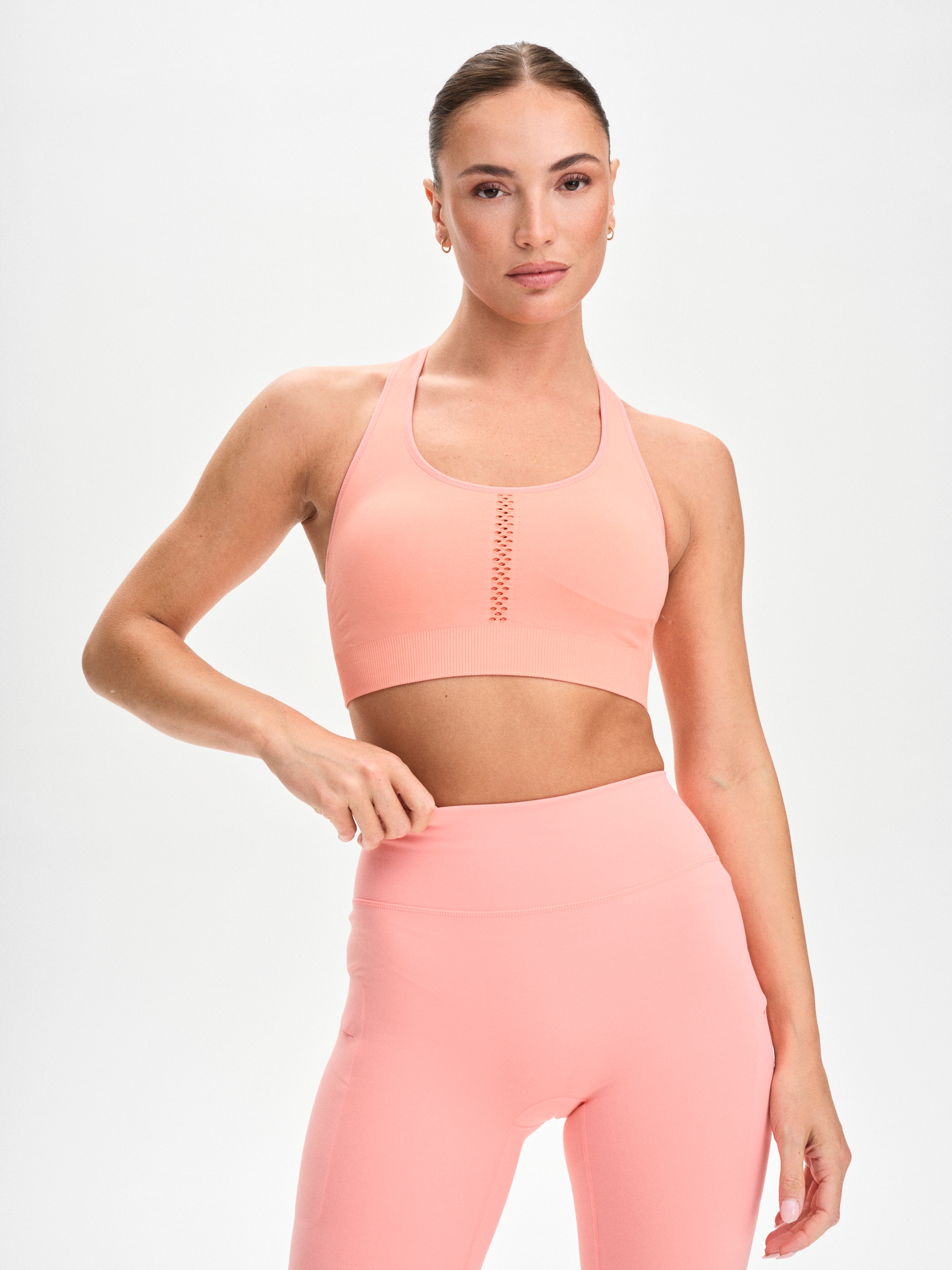 
SOC, 
W Medium Active Bra 2, 
Detail 1
