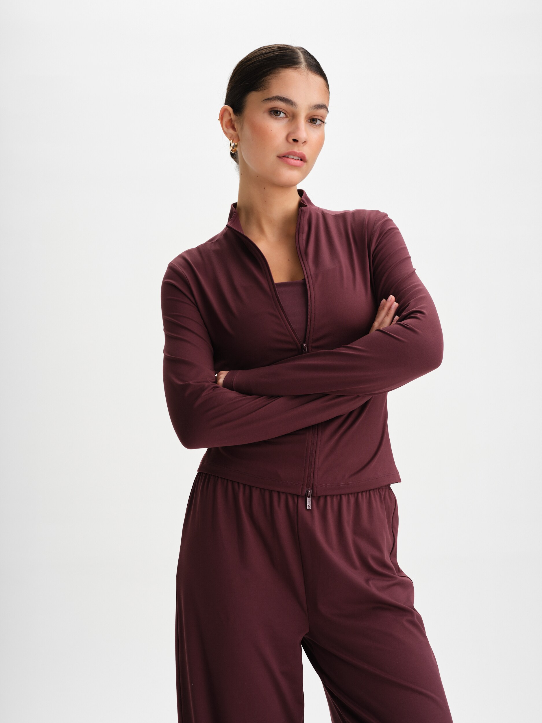 
SOC, 
W Soft Full Zip, 
Detail 1
