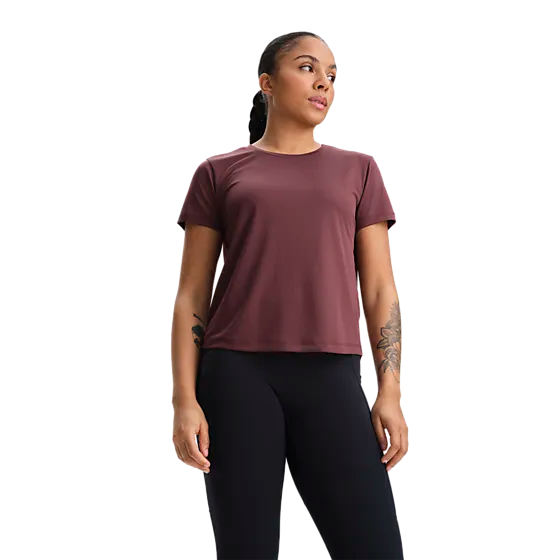 405129103101 SOC W Run Mesh Tee 405129103101 SOC W Run Mesh Tee Model01 Detail