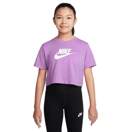 395911104103 NIKE G Nsw Tee Crop Futura Ss 395911104103 NIKE G Nsw Tee Crop Futura Ss Model01 Detail