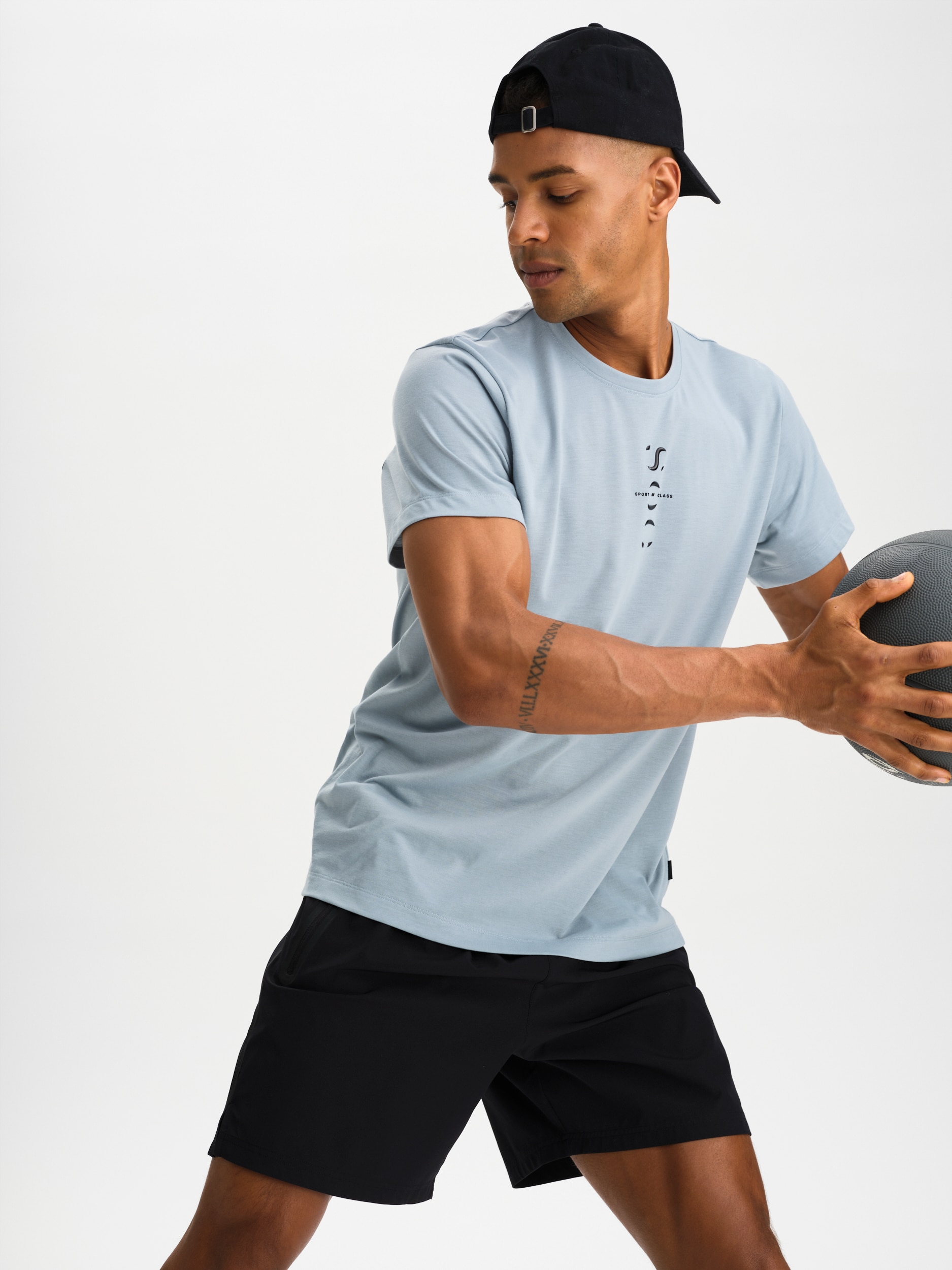 
SOC, 
M Train Tee, 
Detail 1
