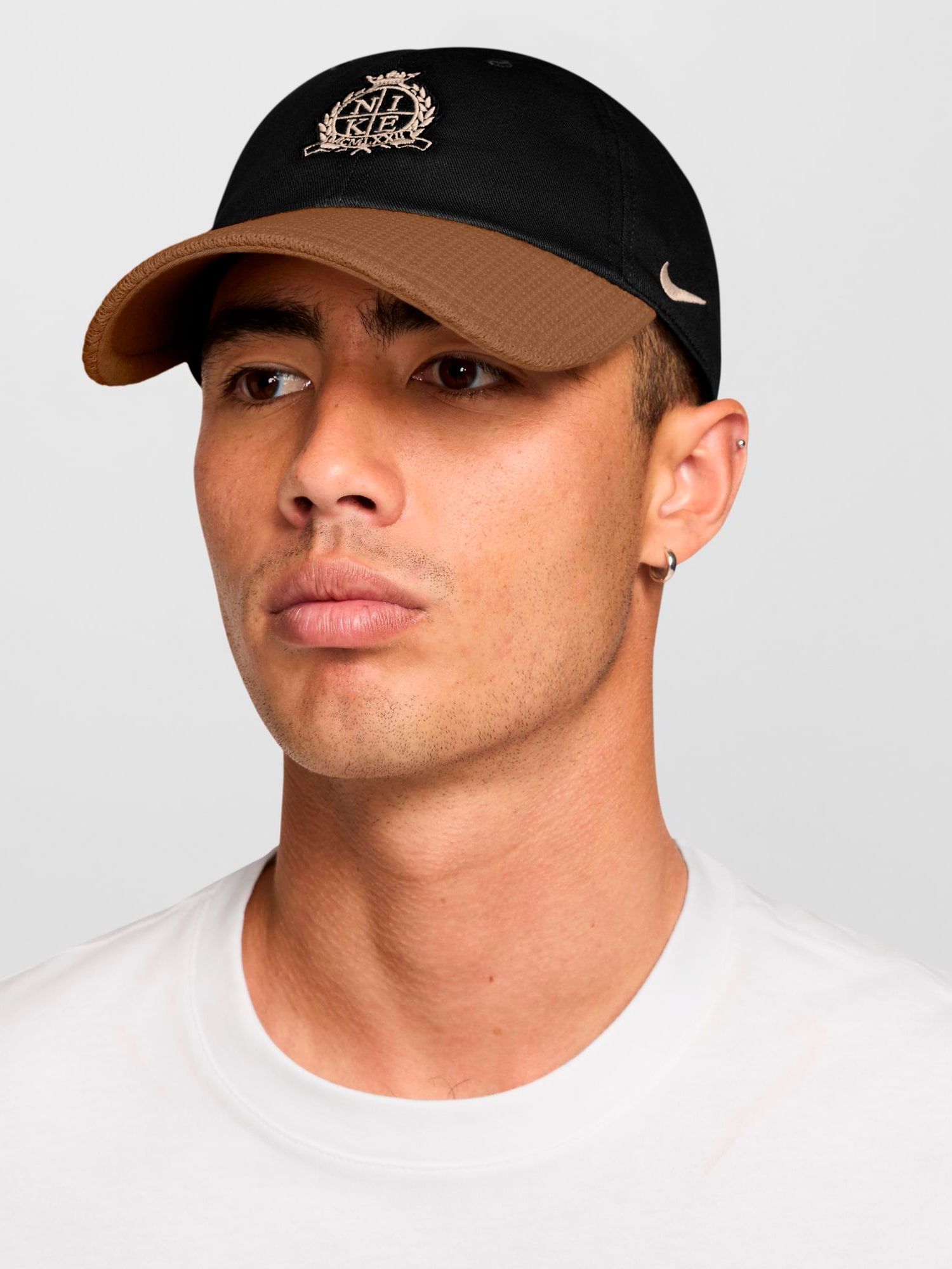 
NIKE, 
U NK CLUB CAP US KNIT 26, 
Detail 1
