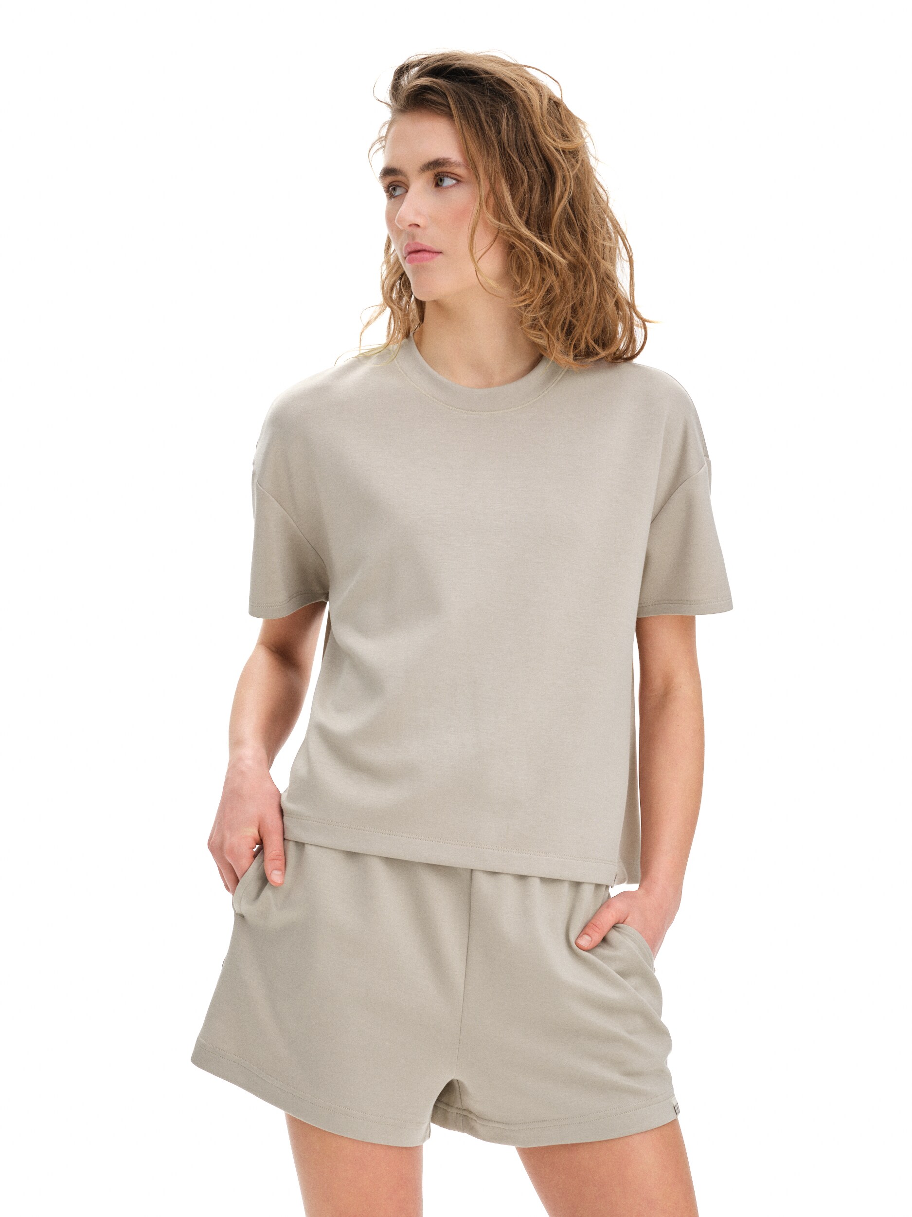 
LE DON DE VIE, 
LOUNGE BOX TEE W, 
Detail 1
